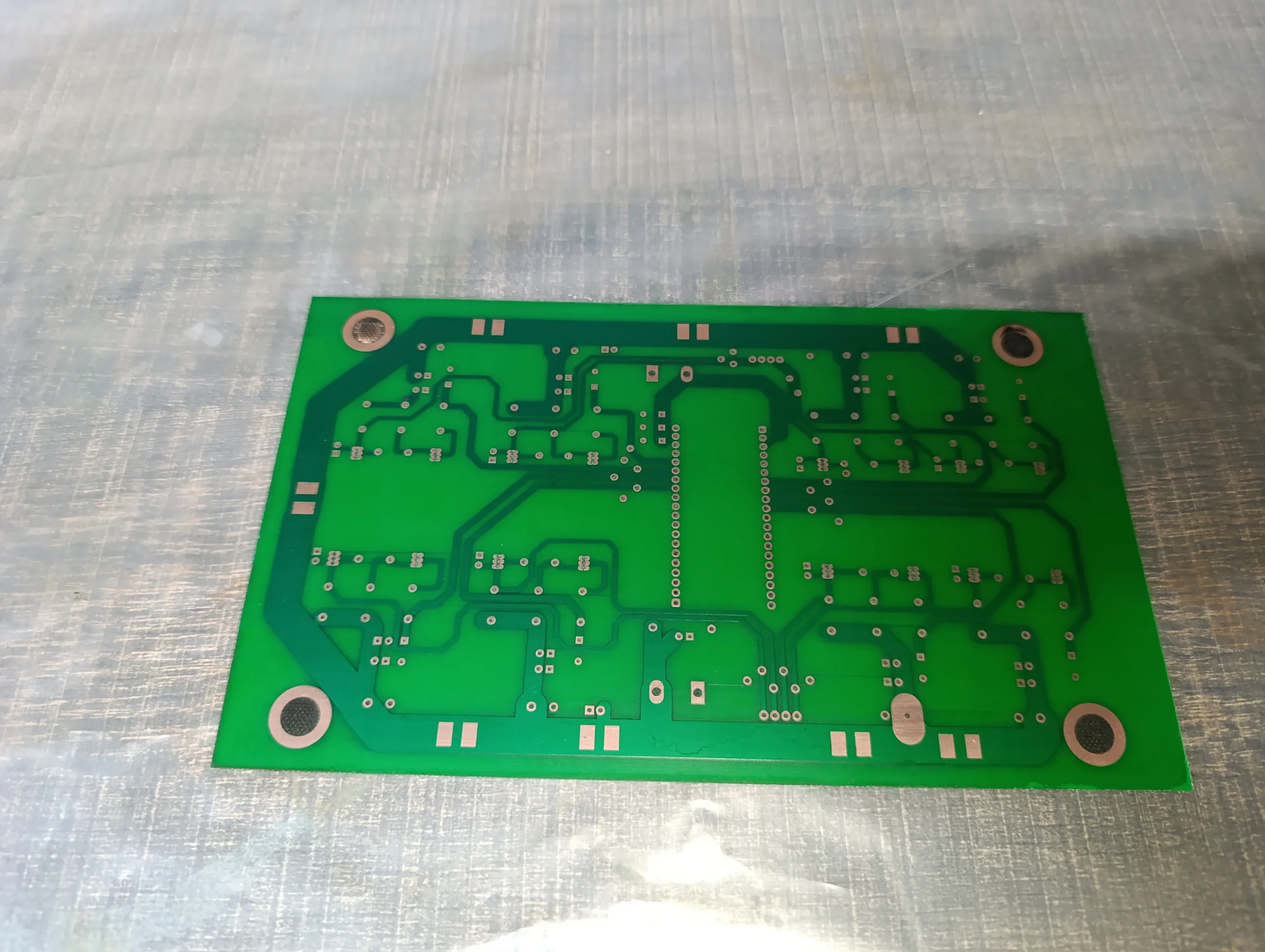 Single layer PCB design